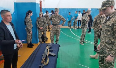 Павлодарские школьники состязались в сборке автомата и стрельбе