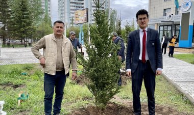 Павлодарские школьники участвовали в экоакции вместе с отцами