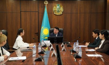 Павлодарлық «Алтын белгіге» үміткерлер Ғани Бейсембаевпен кездесті