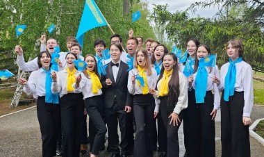 Павлодарские школьники посвятили песни Родине