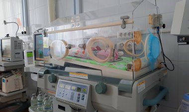 Павлодарские врачи подарили вторую жизнь недоношенному ребенку