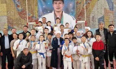 Майқайың кентінде палуандар дзюдодан спорт шеберін еске алды