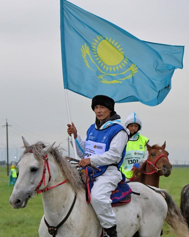 «Ұлы дала жорығы»: в Павлодаре стартовал третий сезон конного марафона