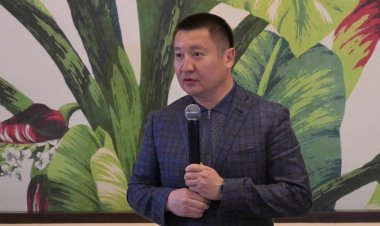 Асайын Байханов дарынды балалармен кездесті