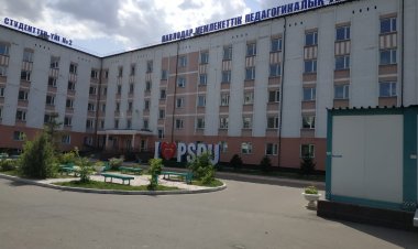 Территорию павлодарского вуза украсили в национальном стиле