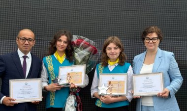 В Павлодаре поощрили одаренных школьников