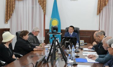 Щербактинцы пожаловались на стихийные свалки и некачественное жилье