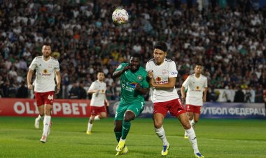 Павлодарские футболисты встретились в центральном матче чемпионата