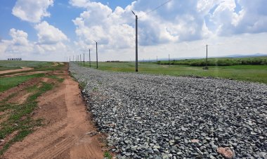 Как новая школа Каражара помогла в обновлении дороги