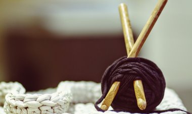 Жительница Нигерии прошла вязальный марафон