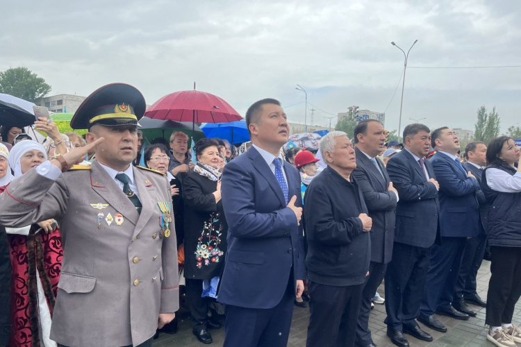 Павлодар аспанында Қазақстан бас символы желбіреді