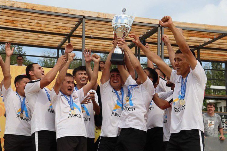 Кубок Казахстана по пляжному футболу завершился сенсацией