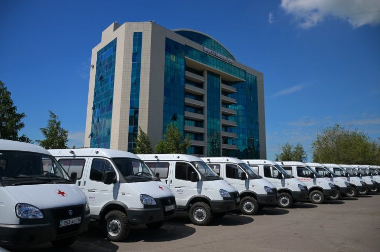 Районным больницам Павлодарской области обновили автопарк
