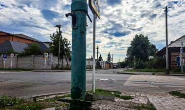 В пригороде Павлодара партийцы проверили проблемный водопровод