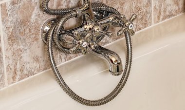 Где в Экибастузе нет горячей воды