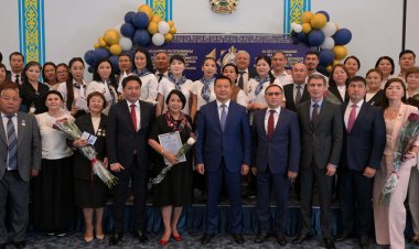 Павлодар облысының әкімі мемлекеттік кірістер қызметкерлерін марапаттады