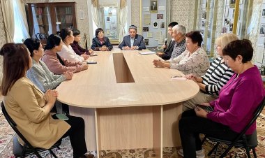 Павлодарда жастар мен аға буын өкілдері отбасылық дәстүрлер бойынша пікір алмасты