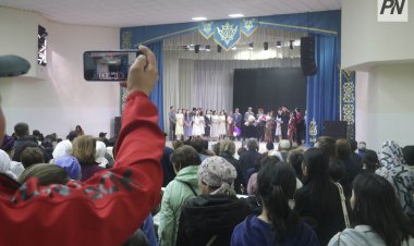 Екібастұздық оқушылар Желтоқсан оқиғасы туралы қойылым көрсетті