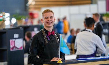 Павлодарский студент получил медальон отличия во Франции