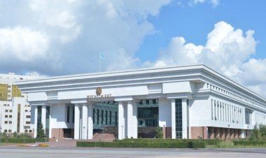 Жоғарғы сот мектептерде орамал тағуға тыйым салынды деген ақпаратты растамайды