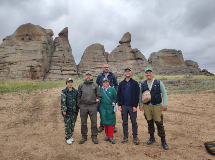 Шетелдік ғалымдар Баянауылда өсімдік тұқымдарын жинады