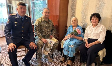 20 жылдық өтілі бар: Қалқамандық өрт сөндірушіні мерекемен құттықтады