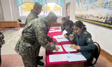 Павлодарда Ұлттық ұлан сарбаздары алғашқылардың бірі болып дауыс берді