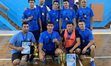 Экибастузские спасатели сыграли в футбол