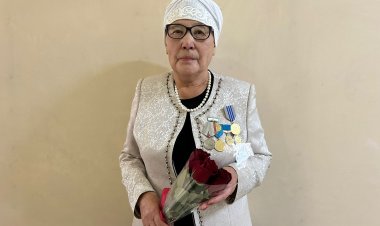 Ақтоғайлық кітапханашы: Газет-журналдарды жұмыртқаға ауыстырып алатын кездер болды