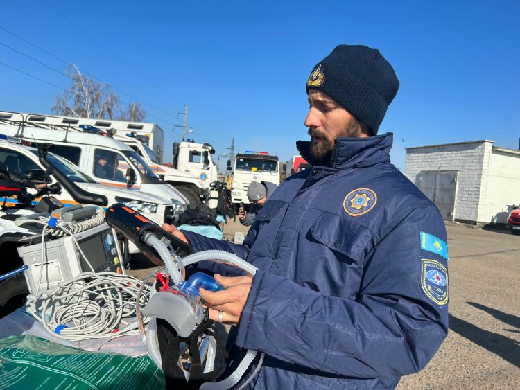 Павлодарда өрт кезінде оттегі балонсыз тыныс алуға көмектесетін Израиль жабдығы алынды