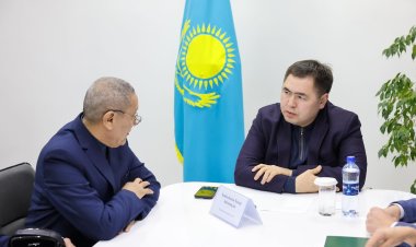 Павлодар қаласының әкімі азаматтарды жеке қабылдады
