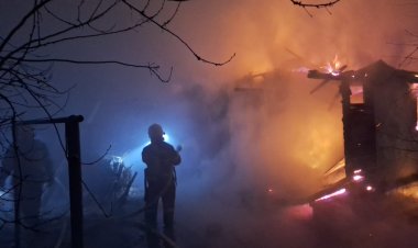 В Павлодаре горел частный дом