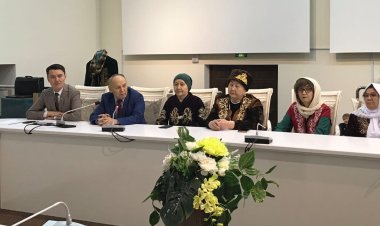 Павлодарда белгілі сатириктің қызы әкесі туралы естеліктермен бөлісті