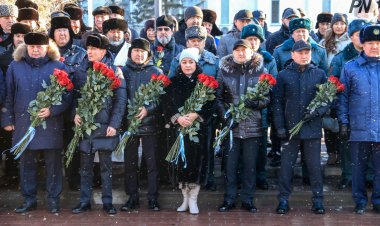 Возложением цветов почтили павлодарцы память о декабрьских событиях