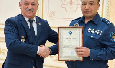 Павлодарского участкового наградили за спасение иностранцев