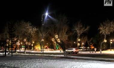 Зажжение главной елки: какие улицы временно перекроют в Павлодаре