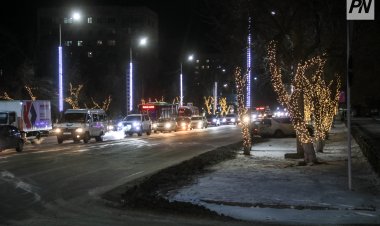 Павлодарда басты шыршаның шамдары жағылады: бірқатар көшеде қозғалыс шектеледі