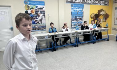 В Павлодаре почтили память Бауыржана Момышулы