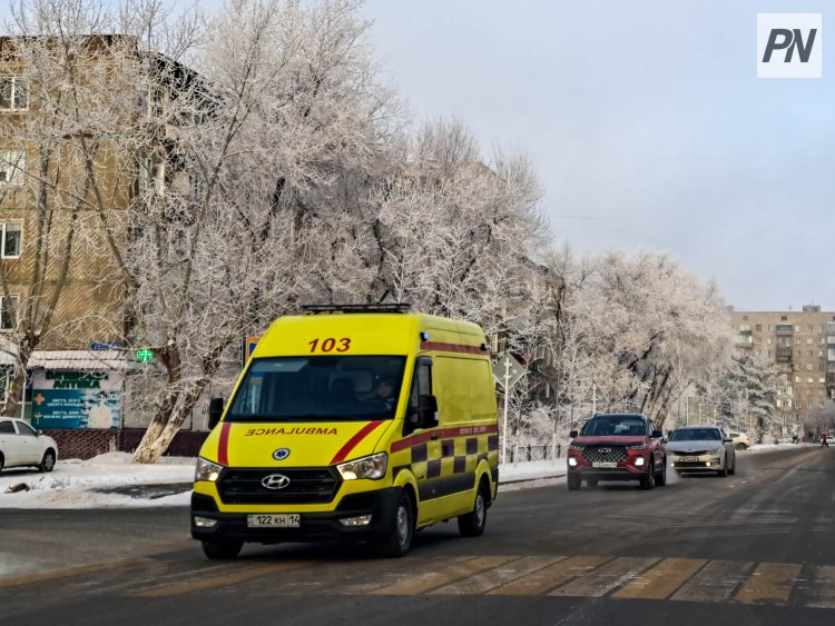 Павлодар облысының тас жолында жеңіл көлік пен жүк көлігі соқтығысты