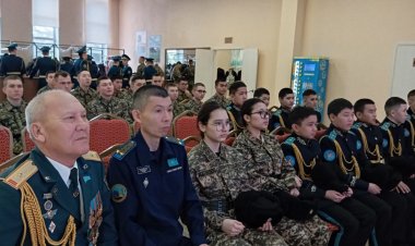 Нацгвардейцы Павлодара устроили праздник среди музейных экспонатов