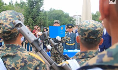 Павлодар облысынан жас сарбаздар десанттық-шабуылдау әскеріне аттанды