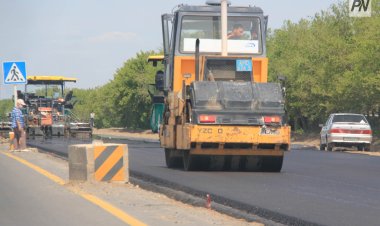 Екібастұз өңірінде ауылдарға апаратын жолдар күрделі жөнделіп жатыр
