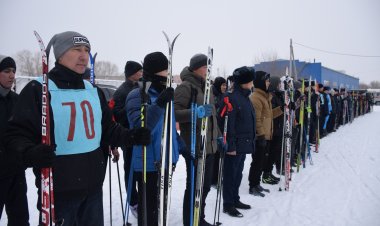 В Павлодаре пожарные соревновались в лыжных гонках