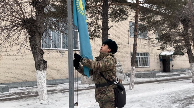 Павлодарлық Мәжіліс депутаты азаматтық борышын өтеп жатқан азаматтармен кездесті