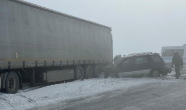 Павлодарлық  тас жолда бес көлік соқтығысты