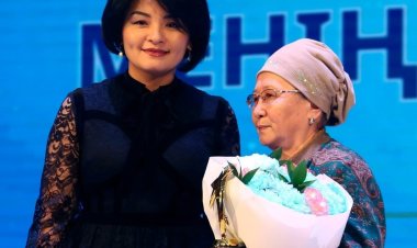 Екібастұзда тіл жанашырлары марапатталды