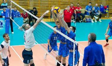 Павлодарские волейболисты завершат сезон в Европе