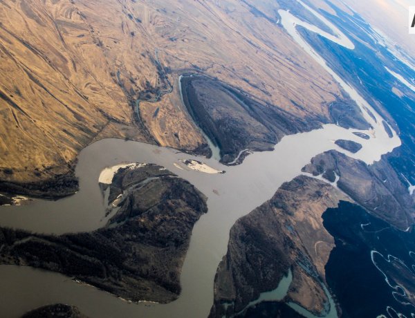 Ертістегі майлы дақтар: экологтар тексеріс бастады