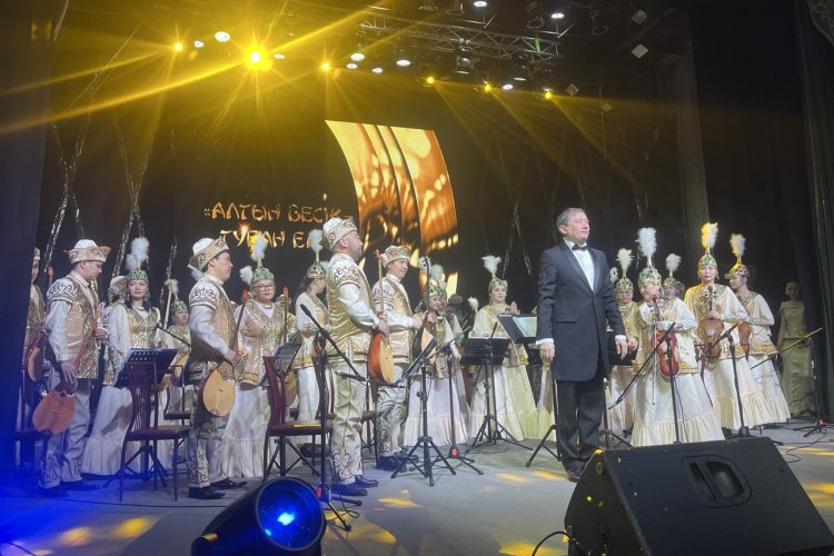 Лянка Грюмен эротикалық көріністер