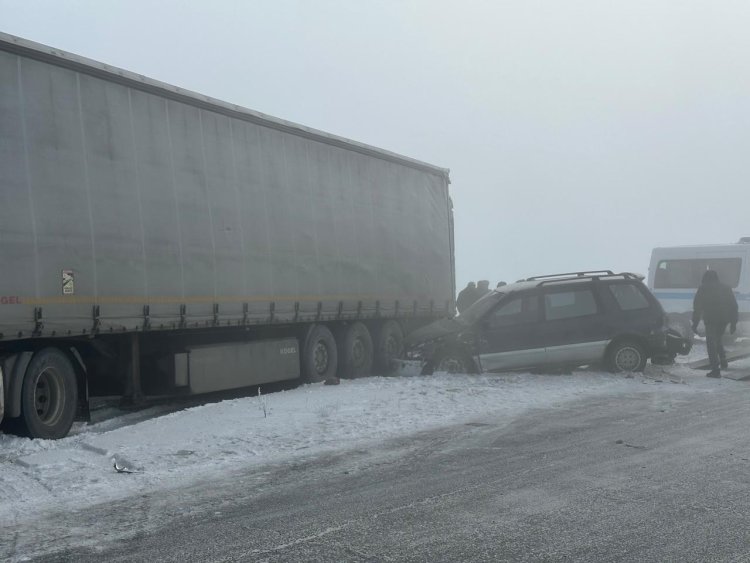 Павлодарлық  тас жолда бес көлік соқтығысты